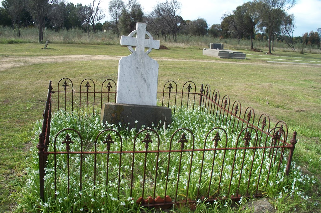 Bannockburn Cemetery | cemetery | Bannockburn VIC 3331, Australia