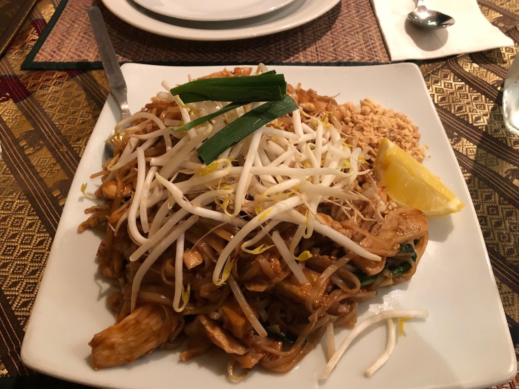 Thai Tasty Kitchen | restaurant | 605 Logan Rd, Greenslopes QLD 4120, Australia | 0733240344 OR +61 7 3324 0344