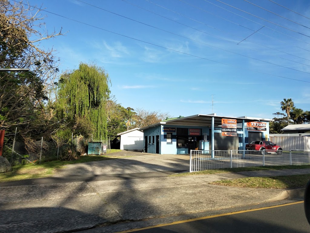 Latinis Discount Tyres & Mechanical Repairs | car repair | 163 Princes Hwy, Bulli NSW 2516, Australia | 0242674882 OR +61 2 4267 4882