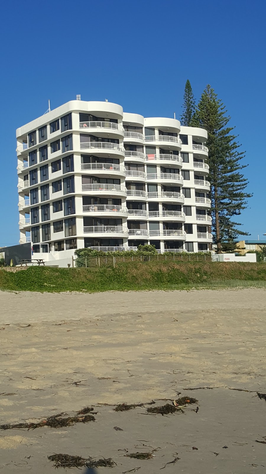 Albatross North Apartments | lodging | 125 Albatross Ave, Mermaid Beach QLD 4218, Australia | 0755724799 OR +61 7 5572 4799