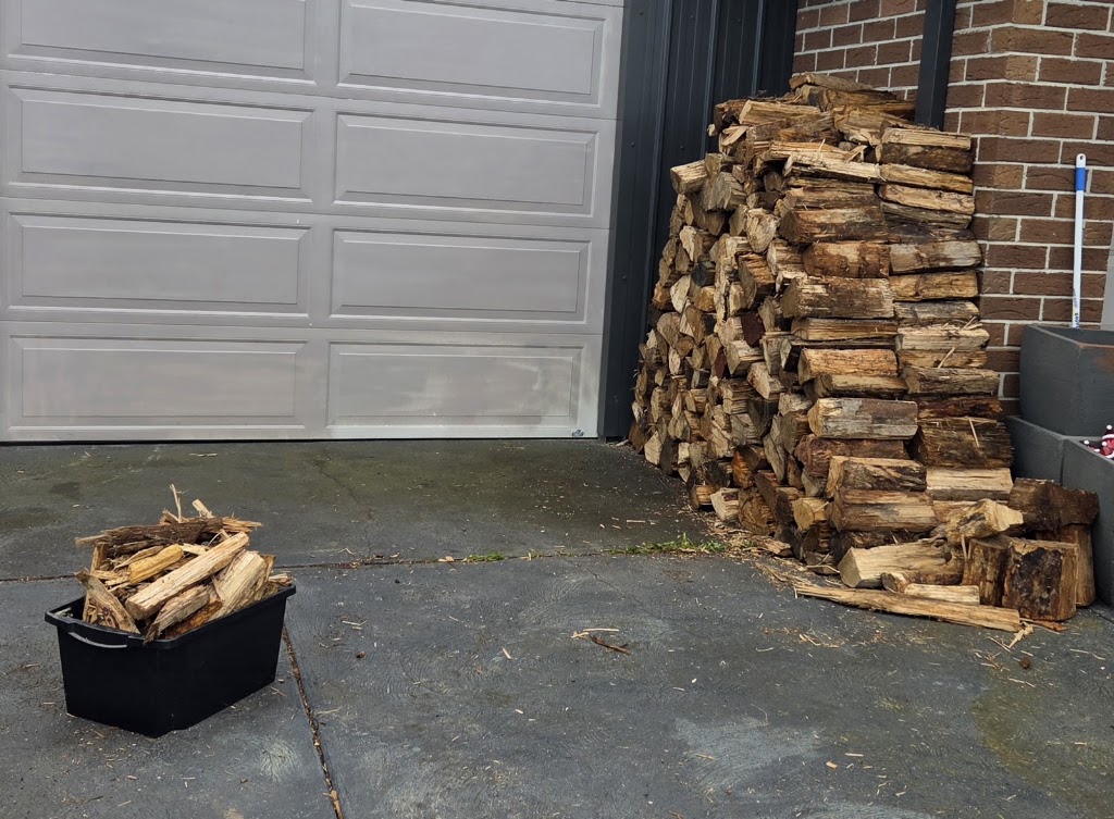 Firewood Wholesale Direct | 85 Hardys Rd, Tooradin VIC 3980, Australia | Phone: 0494 375 257