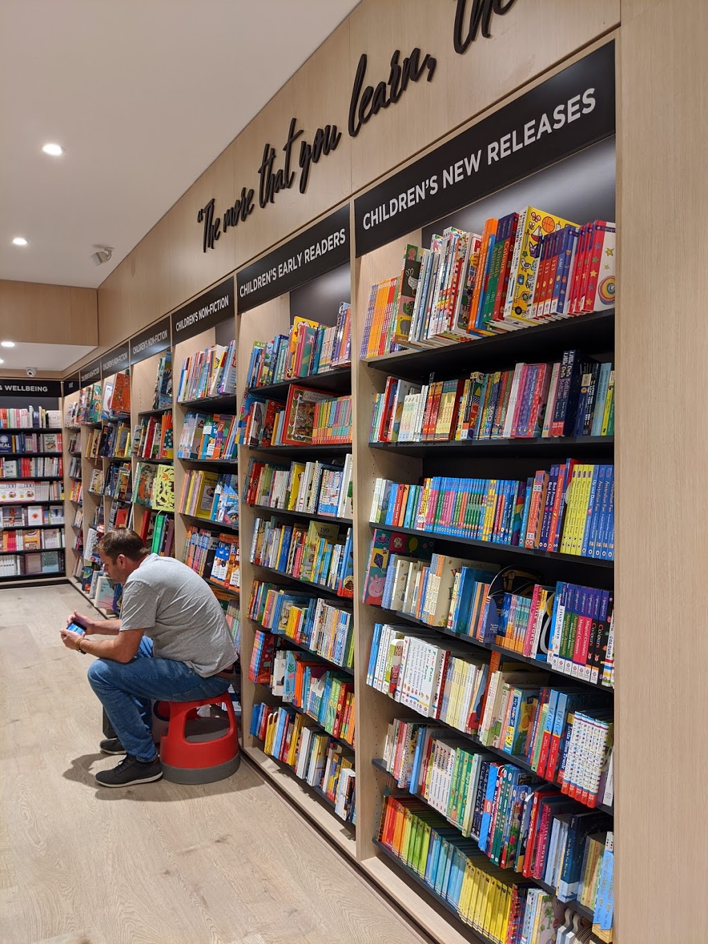 Dymocks Chadstone | book store | Chadstone Shopping Centre, Shop B099, 1341 Dandenong Rd, Chadstone VIC 3148, Australia | 0395691451 OR +61 3 9569 1451