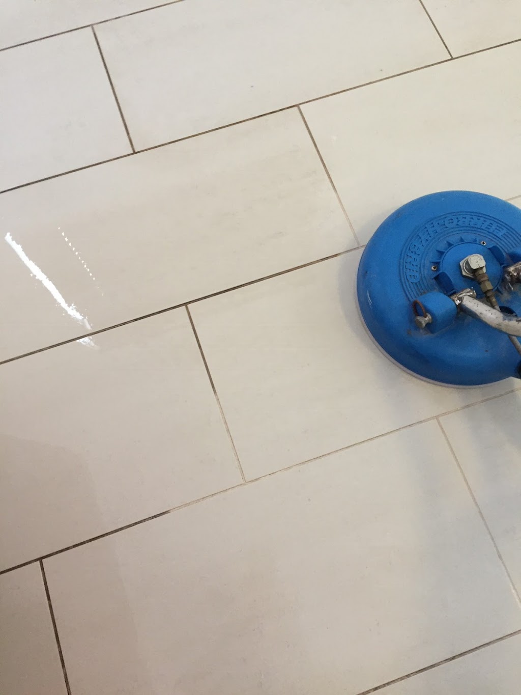 East Coast Total Cleaning | 16-18 Wilhelm St, Loch Sport VIC 3851, Australia | Phone: 0422 444 479