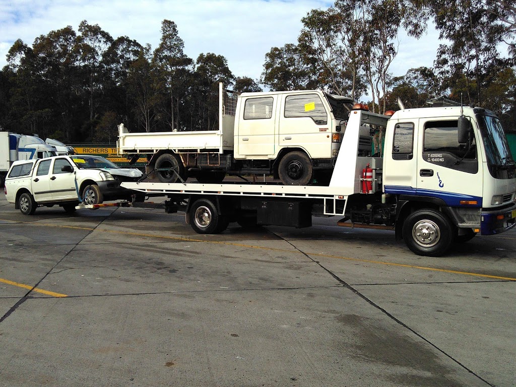 CESSNOCK KURRI MAITLAND TOWING | 77 Lang St, Kurri Kurri NSW 2327, Australia | Phone: 0402 576 606