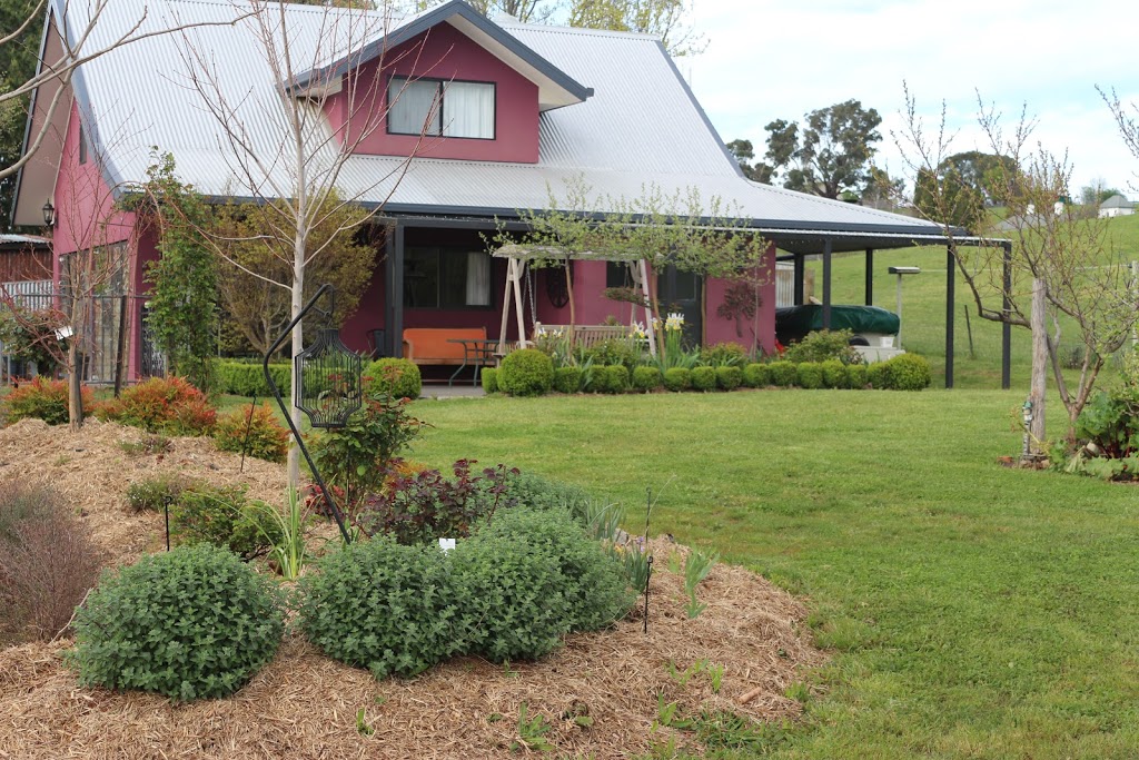 Magenta Cottage - Accommodation & Art Studio | lodging | 9 Mate St, Tumbarumba NSW 2653, Australia | 0429654734 OR +61 429 654 734