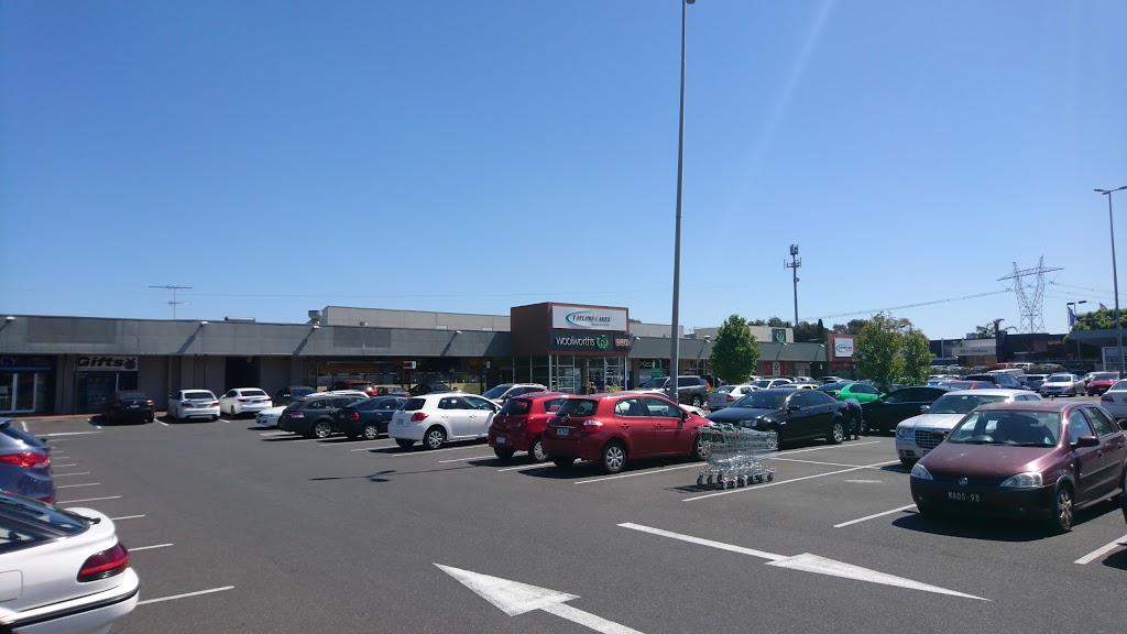 Taylors Lakes Shopping Centre | 3 Melton Hwy, Taylors Lakes VIC 3038, Australia