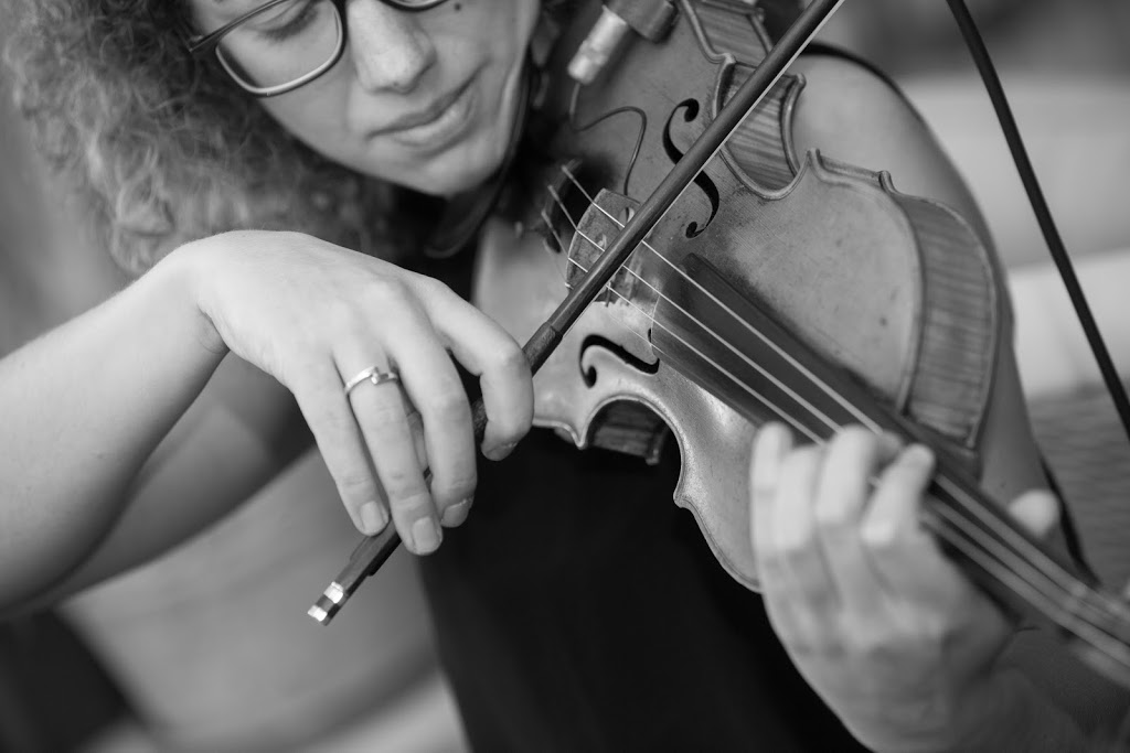 Helen Bower: Violin and Piano Lessons | school | 224 Normanby Ave, Thornbury VIC 3071, Australia | 0439814346 OR +61 439 814 346