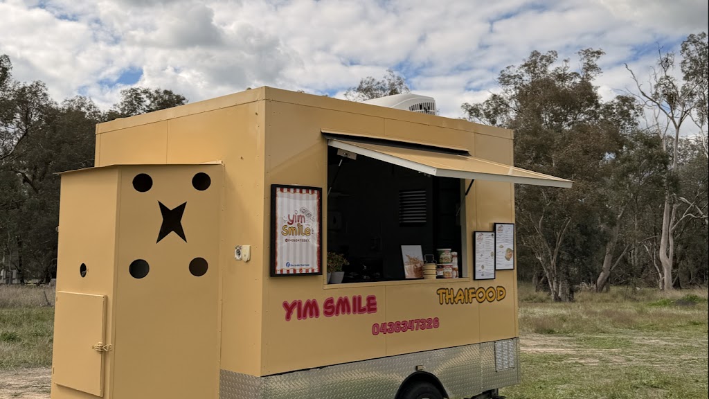Yim Smile Thai Food | 29 Diamond Dr, Thurgoona NSW 2640, Australia | Phone: 0436 347 326