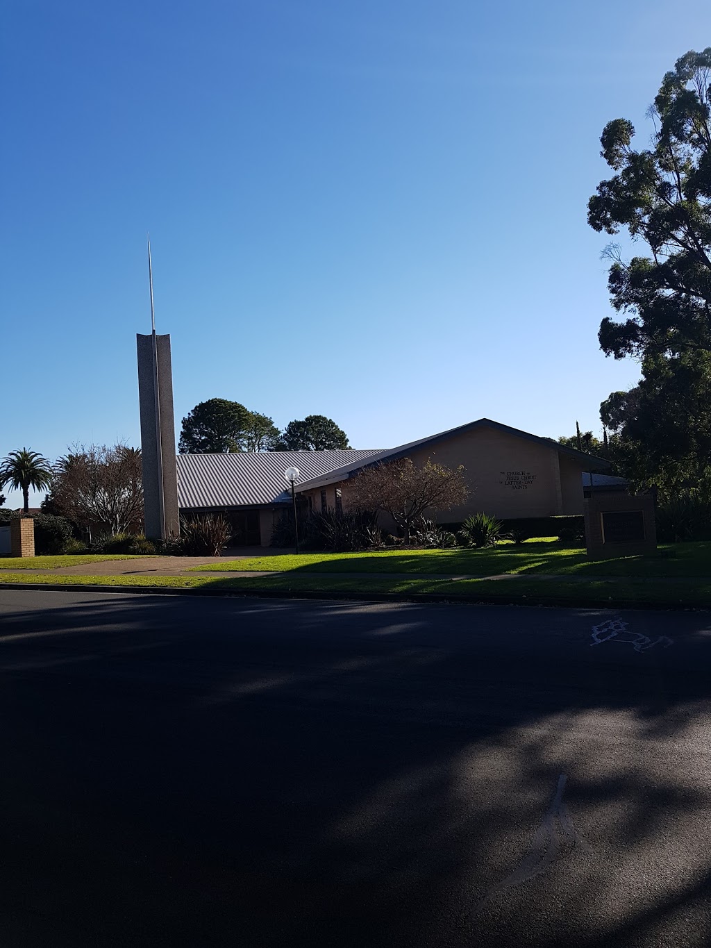 The Church of Jesus Christ of Latter-Day Saints | church | 77 Watkins Rd, Baulkham Hills NSW 2153, Australia | 0296867480 OR +61 2 9686 7480
