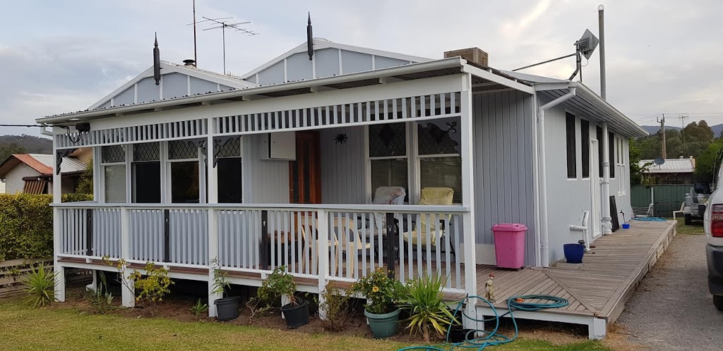 Cormac Painting & Houseboat Maintenance | 5 Eighth St, Eildon VIC 3713, Australia | Phone: 0488 183 432