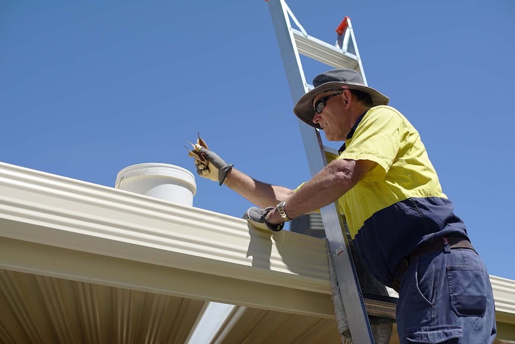 Wise Mowing and More | 14 Yarra Ct, Eaglehawk VIC 3556, Australia | Phone: 0448 988 438 Wise Mowing and More | 14 Yarra Ct, Eaglehawk VIC 3556, Australia | Phone: 0448 988 438