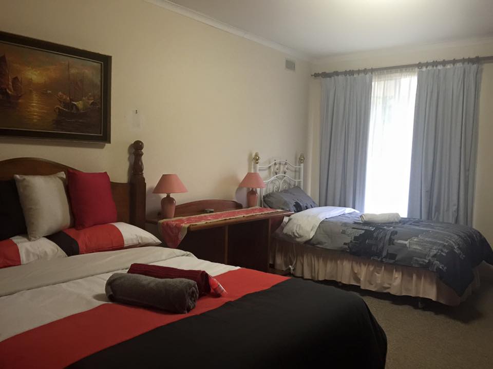 Carisbrook Country Retreat Motel | lodging | 85 Simson St, Carisbrook VIC 3464, Australia | 0354642334 OR +61 3 5464 2334