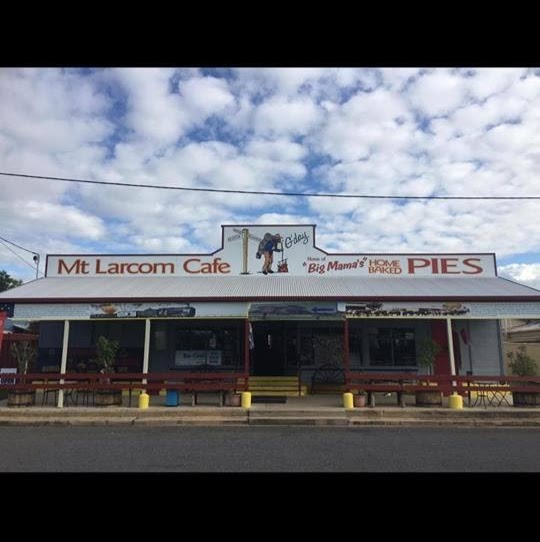 Mt Larcom Cafe & Collectables | cafe | 33 Raglan St, Mount Larcom QLD 4695, Australia | 0749751175 OR +61 7 4975 1175
