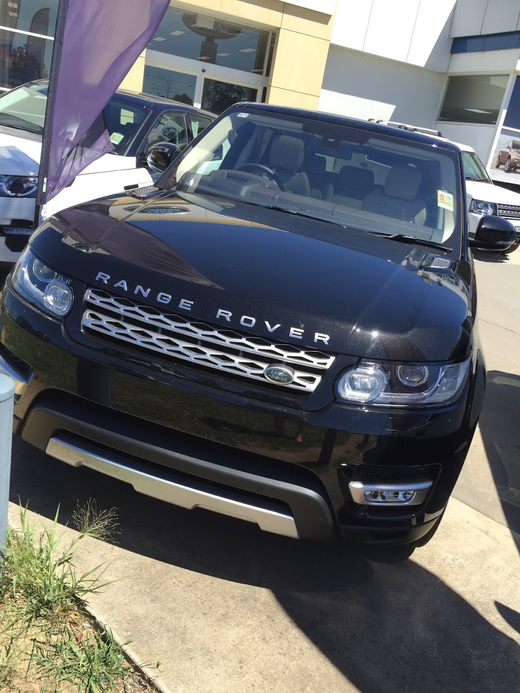 Blacklocks Land Rover | car dealer | 587 Wagga Rd, Lavington NSW 2641, Australia | 0260495500 OR +61 2 6049 5500