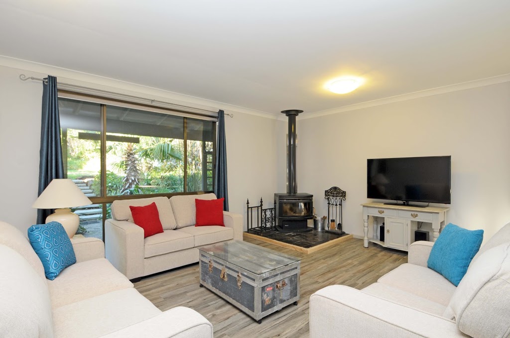 Wallaby Cottage | 78 Wallaby Gully Rd, Ellalong NSW 2325, Australia | Phone: (02) 8840 2852