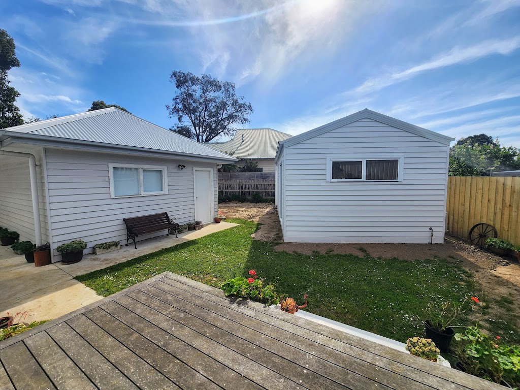 Granny Shacks | Amberly Dr, Drouin VIC 3818, Australia | Phone: 0439 741 733