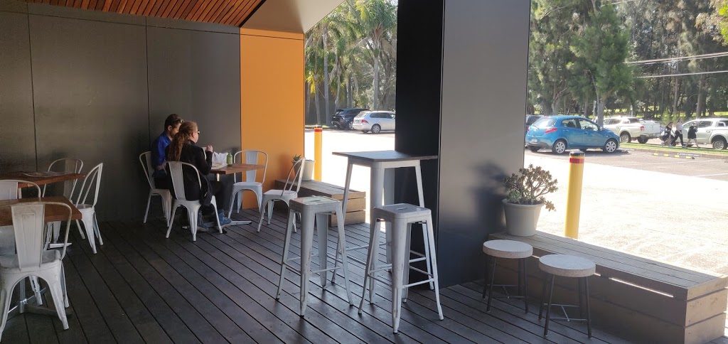 Bassett Street Café | cafe | 77-79 Bassett St, Mona Vale NSW 2103, Australia | 0299975318 OR +61 2 9997 5318