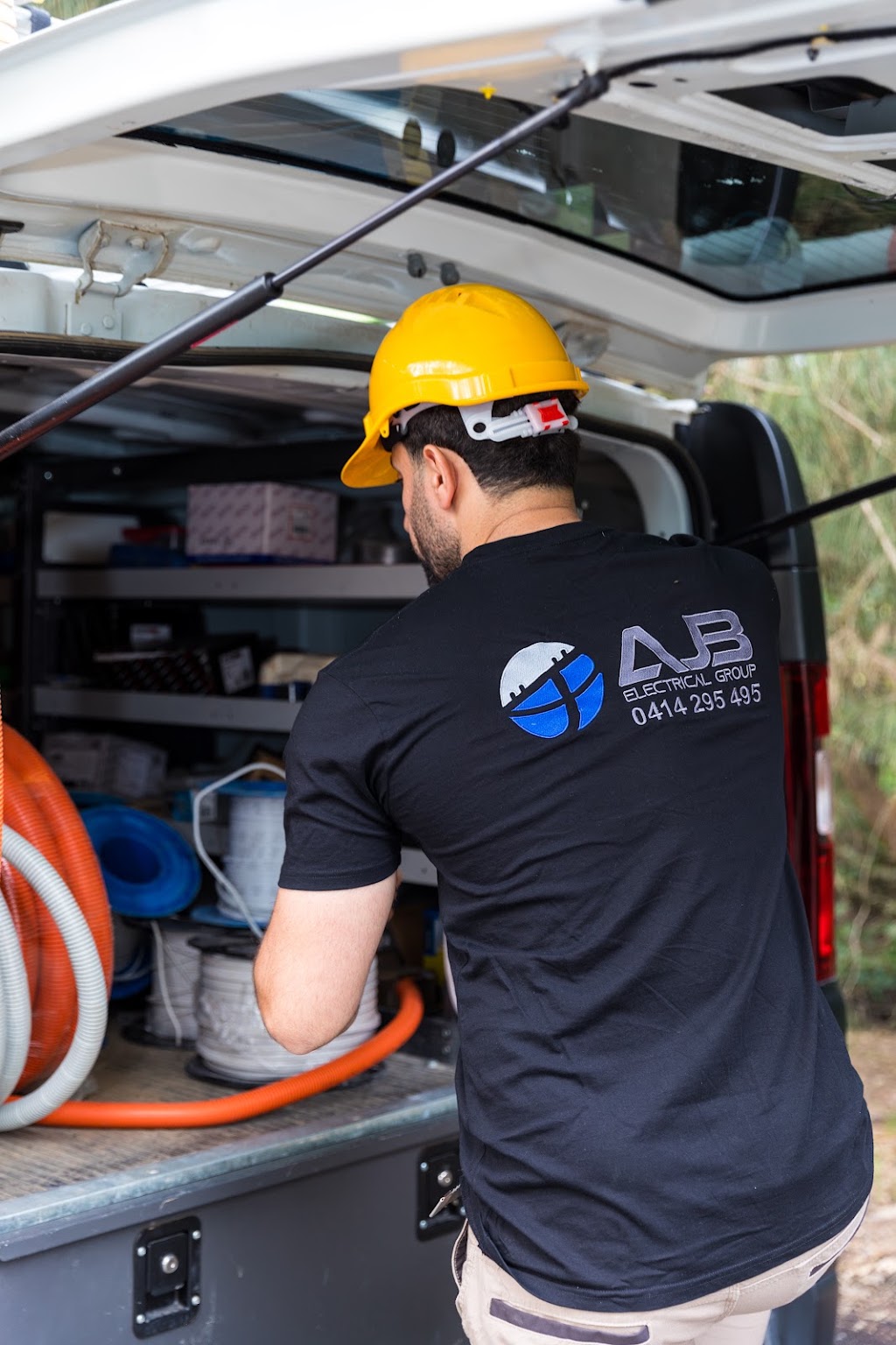 AJB ELECTRICAL GROUP PTY LTD | Unit 3/66 Ashford Ave, Milperra NSW 2214, Australia | Phone: 0414 295 495