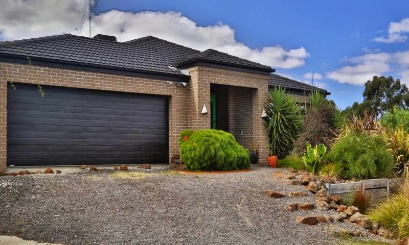 gidgee mews rental | 32 Gidgee Mews, Drysdale VIC 3222, Australia | Phone: (03) 5251 4888