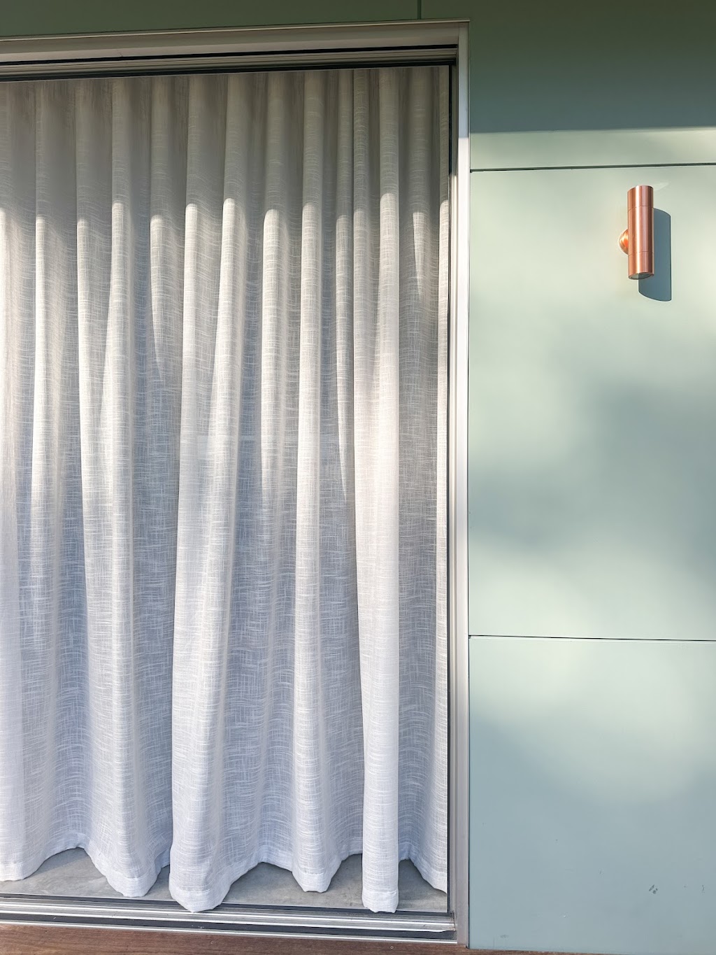 Palms Awnings Blinds & Curtains | 6 Samuel St, Blueys Beach NSW 2428, Australia | Phone: 0421 057 869