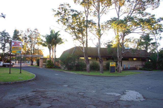 Dandaloo Hotel Motel | atm | 336 Kanahooka Rd, Dapto NSW 2530, Australia | 0242611122 OR +61 2 4261 1122