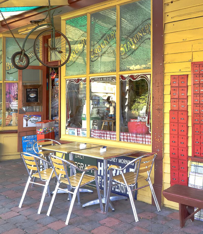 Tilba Two Story Guesthouse | 2 Bate St, Central Tilba NSW 2546, Australia | Phone: (02) 4473 7290