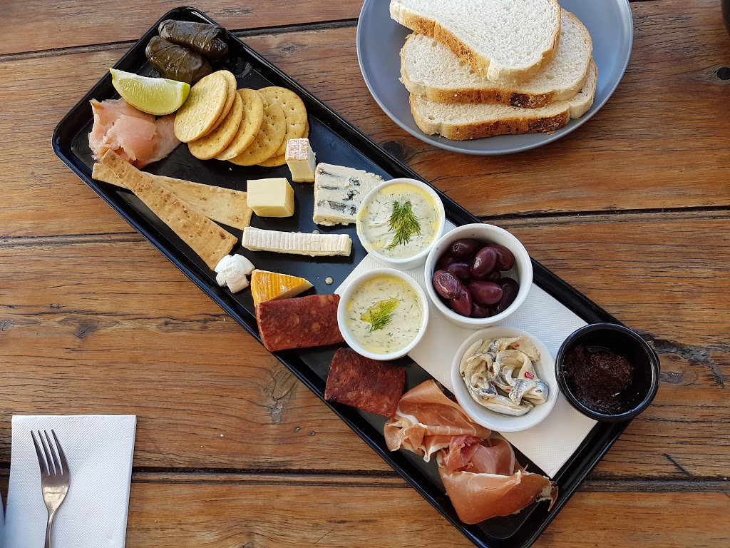 Mount Broke Wines & Restaurant | 130 Adams Peak Rd, Broke NSW 2330, Australia | Phone: (02) 6579 1314