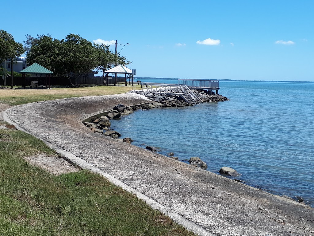 Beachmere Offleash Dog Beach | park | 136 Biggs Ave, Beachmere QLD 4510, Australia