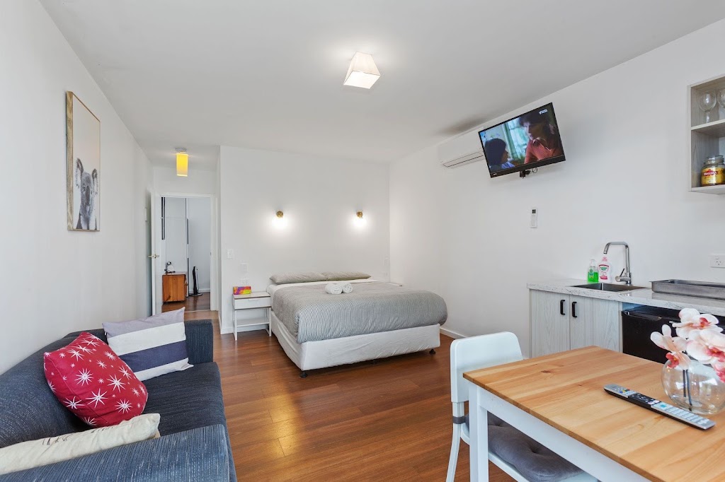 Ocean View Stay | 66 Casino Ave, Apollo Bay VIC 3233, Australia | Phone: 0422 557 016