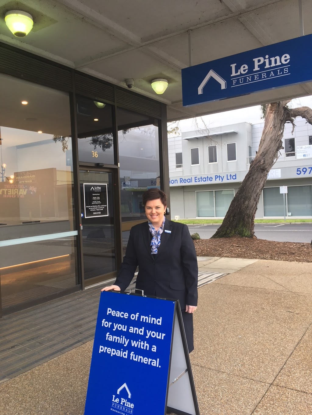 Le Pine Funerals Hastings | funeral home | shop 1/36 High St, Hastings VIC 3915, Australia | 0359259732 OR +61 3 5925 9732