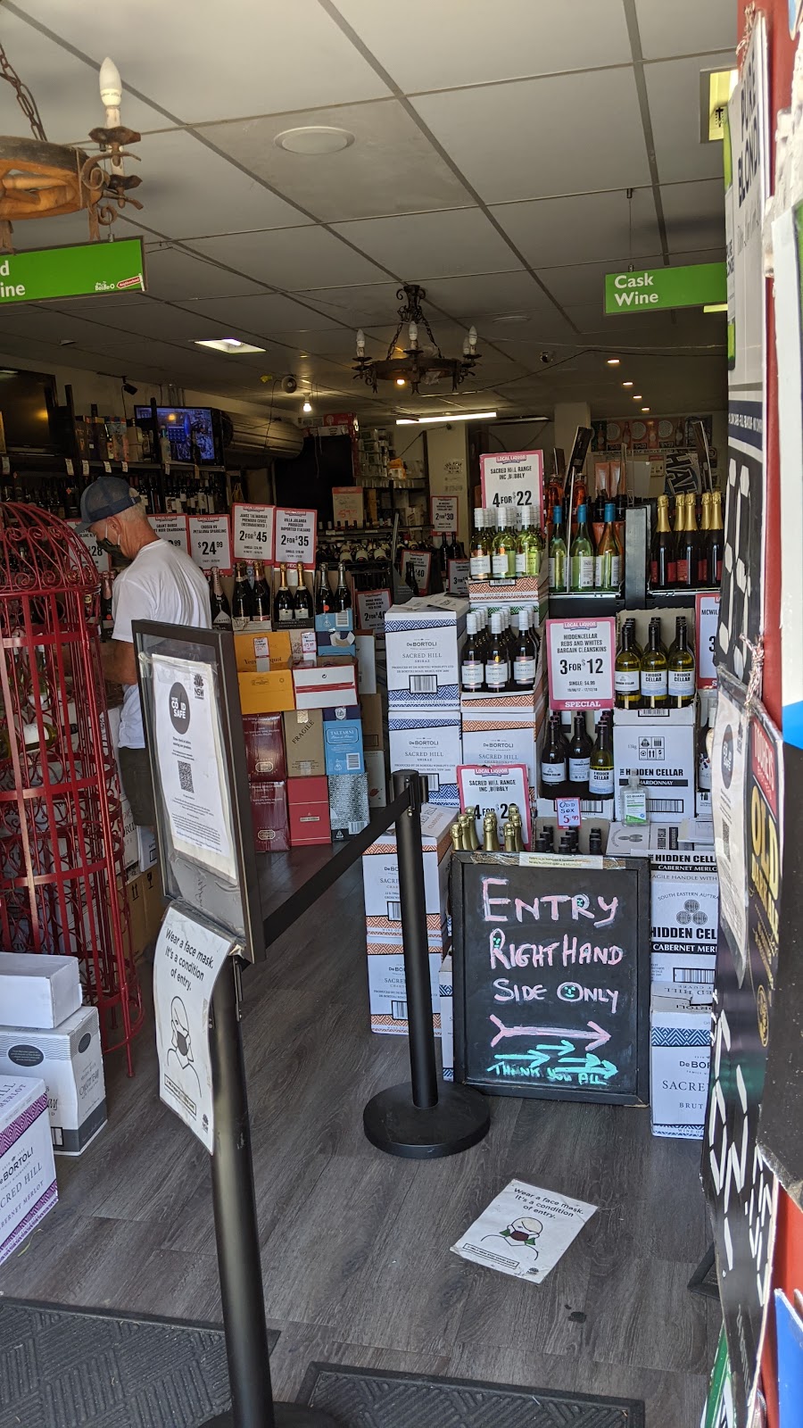 South West Rocks Cellars | liquor store | 15 Paragon Ave, South West Rocks NSW 2431, Australia | 0265666162 OR +61 2 6566 6162