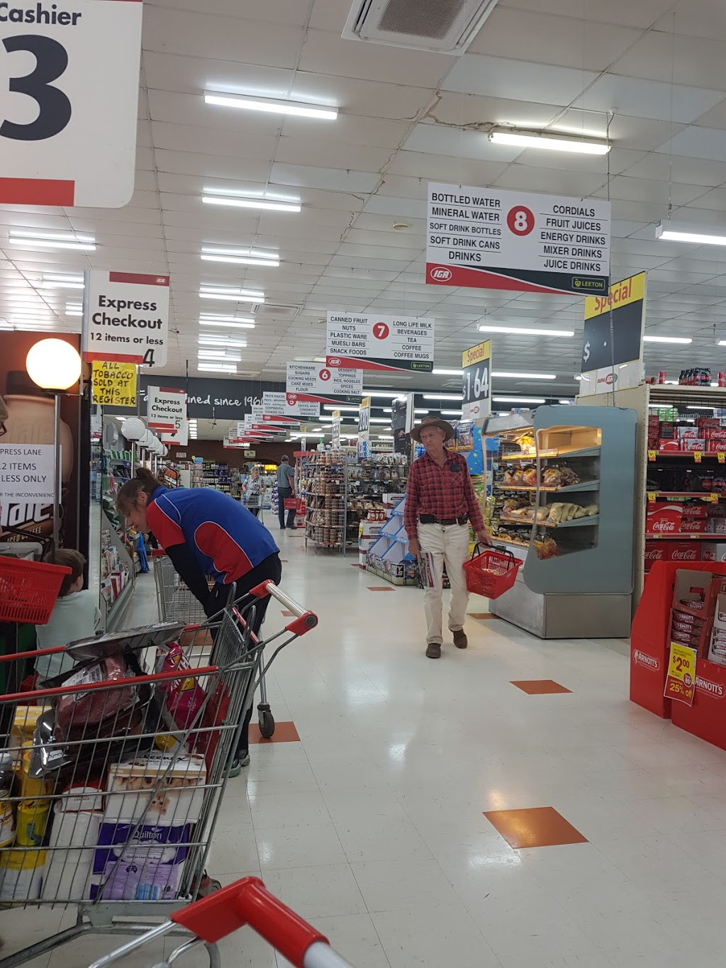 SUPA IGA | supermarket | 2637 Irrigation Way, Leeton NSW 2705, Australia | 0269532000 OR +61 2 6953 2000