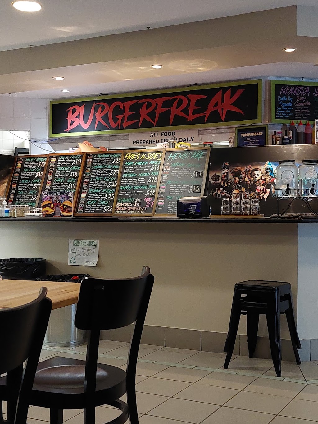 BurgerFreak Belmont | 2/110 Robinson Ave, Belmont WA 6104, Australia | Phone: 0424 987 345