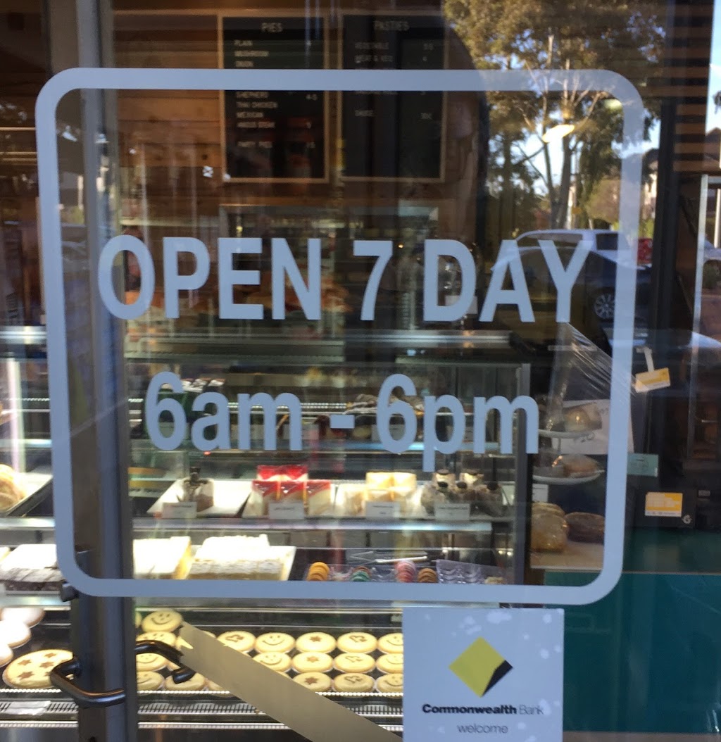 Hot Golden Bakery | bakery | 7/71-79 Kororoit Creek Rd, Williamstown VIC 3016, Australia | 0393973905 OR +61 3 9397 3905