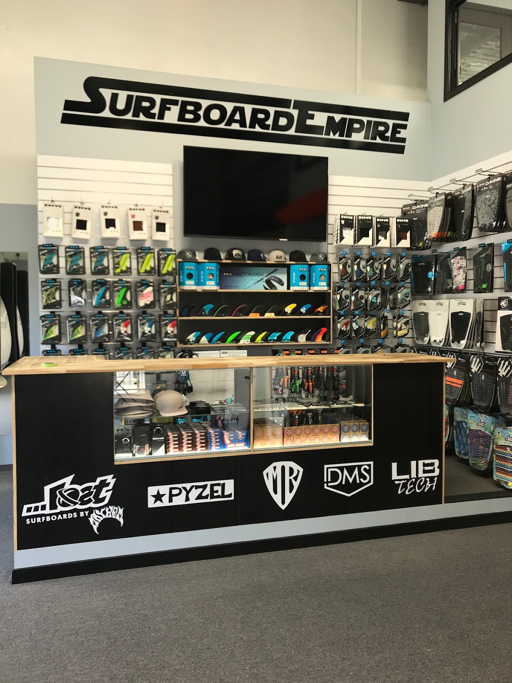 Surfboard Empire Kirra - Outlet | 22/55 Ourimbah Rd, Tweed Heads NSW 2485, Australia | Phone: (07) 5536 4289