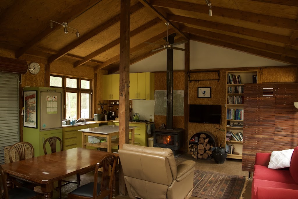 Smoko Sanctuary | 190 Smoko Creek Rd, Smoko VIC 3741, Australia | Phone: 0417 388 521