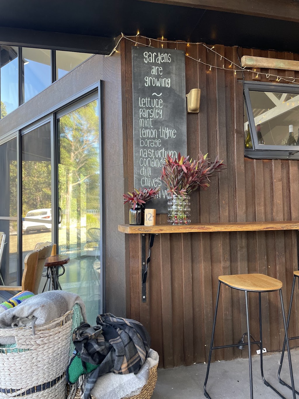 The Izzy Bar | 3349 Bruny Island Main Rd, South Bruny TAS 7150, Australia | Phone: 0400 189 423