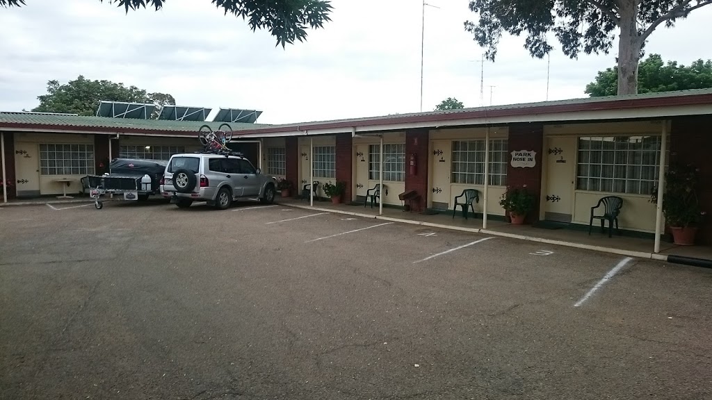 County Lodge Motel | lodging | 25 Main St, West Wyalong NSW 2671, Australia | 0269722411 OR +61 2 6972 2411