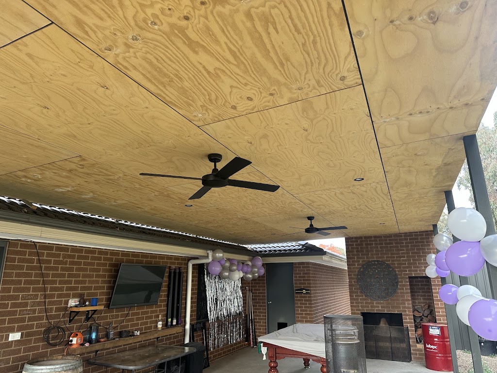 Mitch Daley Carpentry | 15 Bellbird Dr, California Gully VIC 3556, Australia | Phone: 0457 209 460