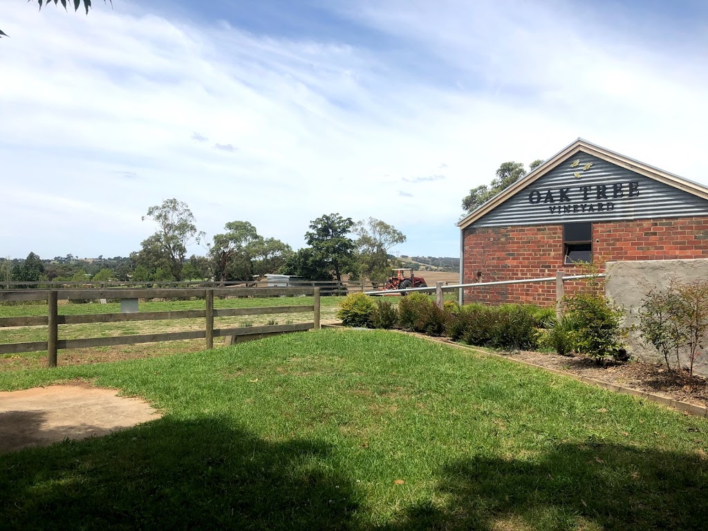 Oak Tree Vineyard | 19-21 Coldstream W Rd, Coldstream VIC 3770, Australia | Phone: 0408 350 686