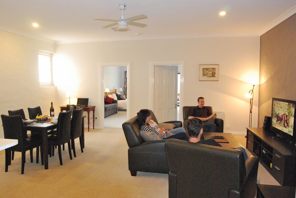 Brayfield Cottage | lodging | 2 Sims Cl, Murray Bridge SA 5253, Australia | 0885324921 OR +61 8 8532 4921
