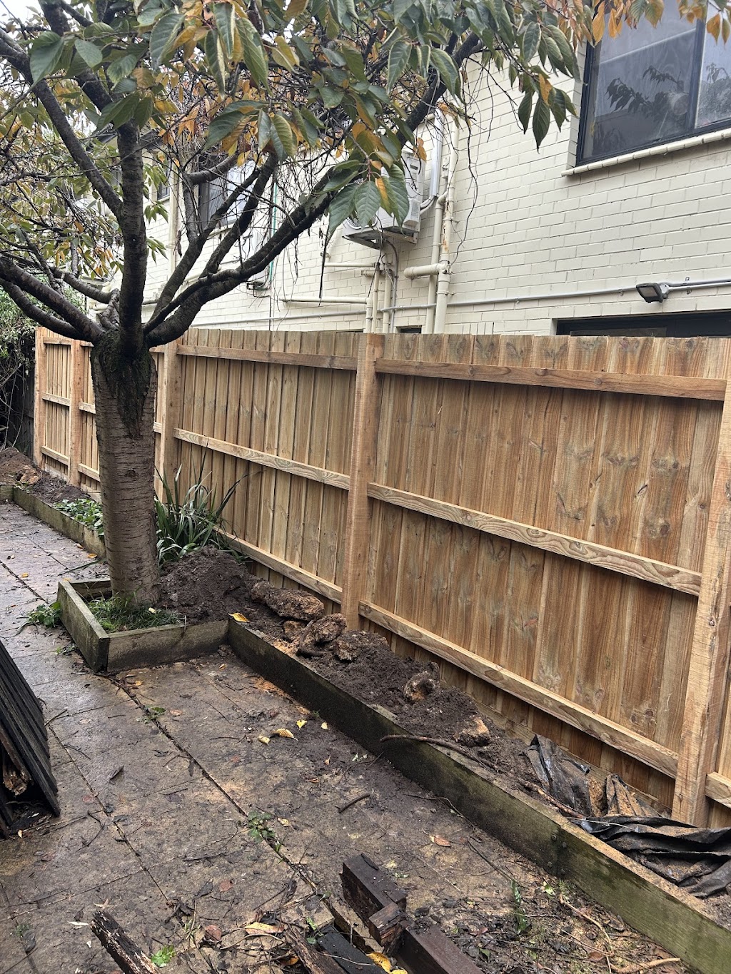 Timberline Fencing & Landscapes | 22 Donday Ct, Pakenham VIC 3810, Australia | Phone: 0422 460 350