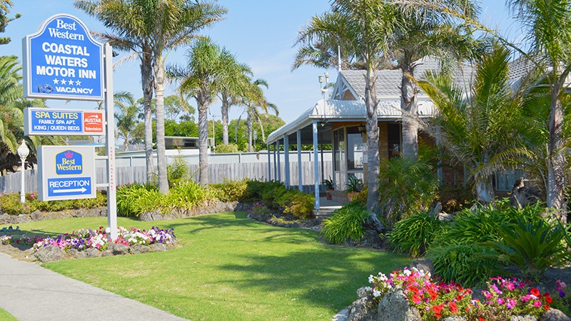 Coastal Waters Motor Inn | 635 Esplanade, Lakes Entrance VIC 3909, Australia | Phone: (03) 5155 1792