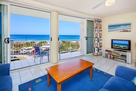 Capeview Apartments | 26 Orvieto Terrace, Kings Beach QLD 4551, Australia | Phone: (07) 5491 6436