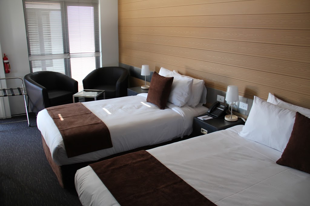 ROOM Motels | lodging | 76 Youngman St, Kingaroy QLD 4610, Australia | 0741625115 OR +61 7 4162 5115