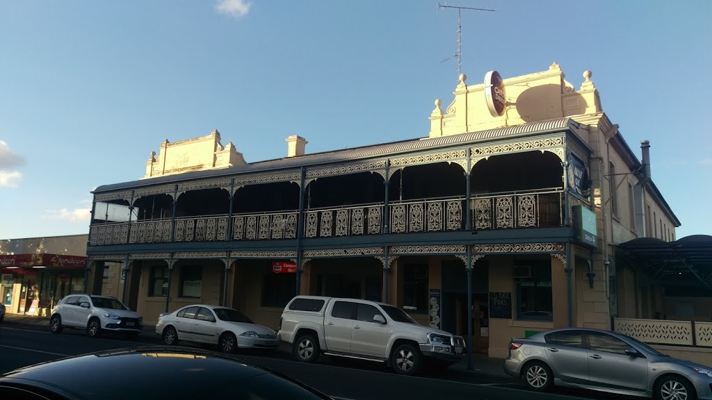 Commercial Hotel | lodging | 76 Commercial St W, Mount Gambier SA 5290, Australia | 0887253006 OR +61 8 8725 3006