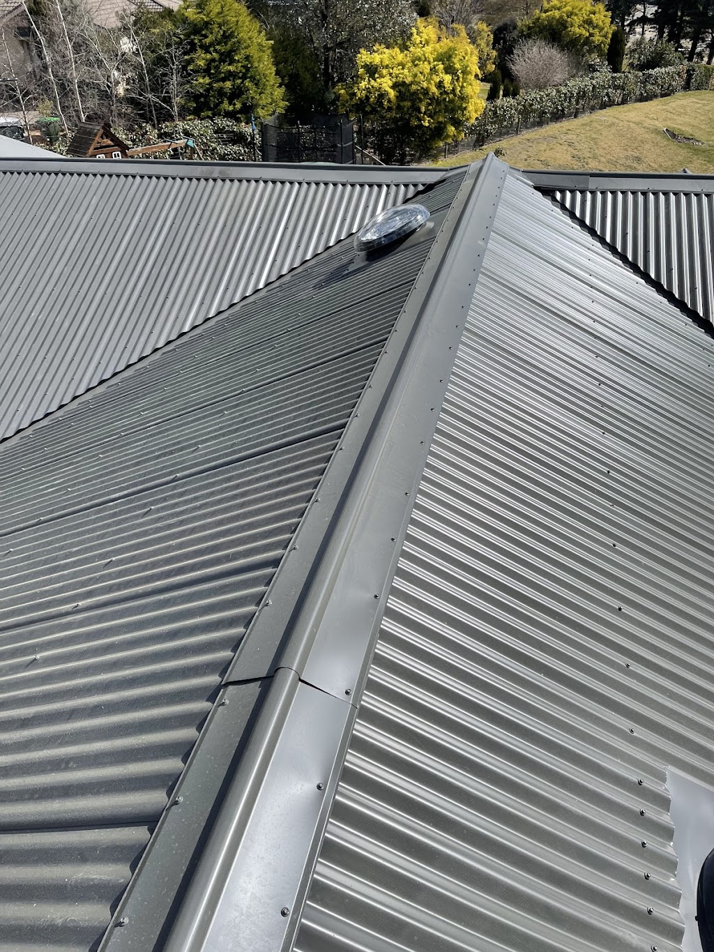 Rm roof services | 4 Amber Pl, Bomaderry NSW 2541, Australia | Phone: 0423 558 755