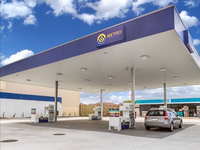 Metro | gas station | 164-168 Churchill St, Childers QLD 4660, Australia | 0412260268 OR +61 412 260 268