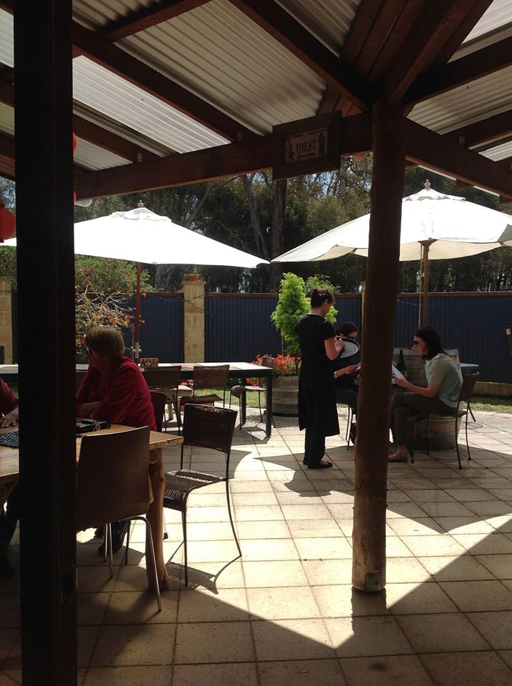 Gilbert Wines and Café | cafe | 30138 Albany Hwy, Kendenup WA 6323, Australia | 0898514028 OR +61 8 9851 4028