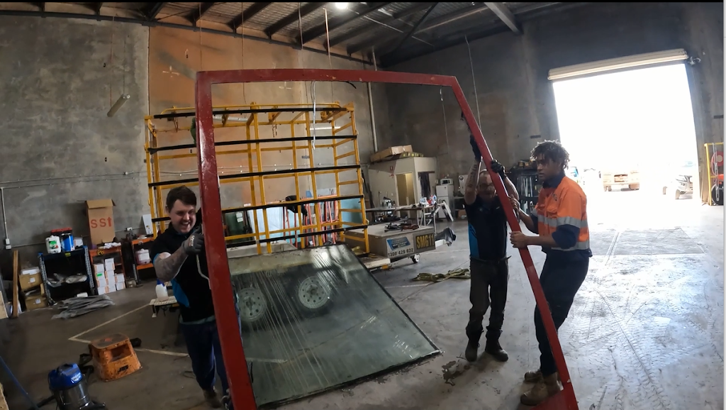 Australian Specialised Machinery Glass (Emerald) | 12 Hicks St, Emerald QLD 4720, Australia | Phone: 1300 429 622